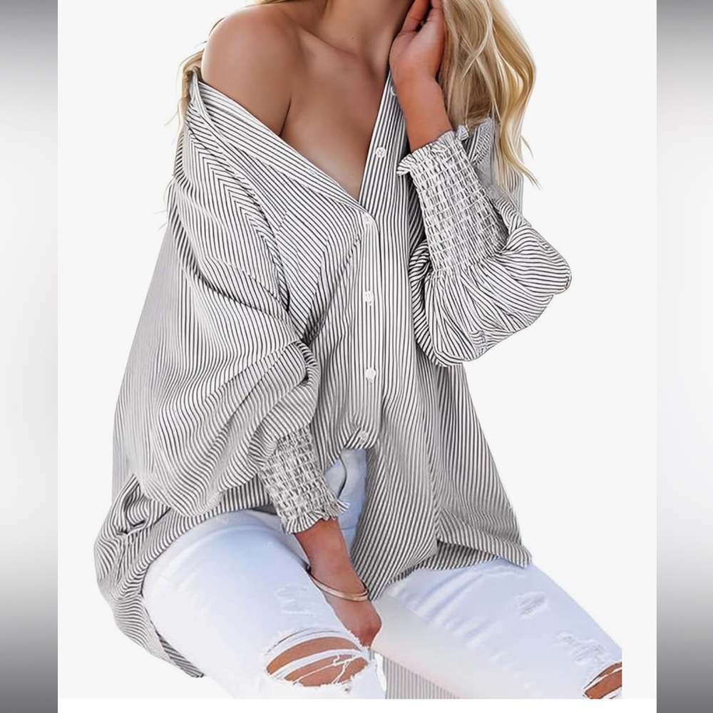 M Button Down Shirt - OVERSIZED 
Long Sleeve
with Pocket Grey